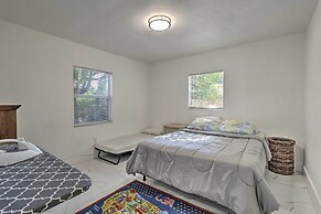Pet-friendly Miami House ~ 8 Mi to Beaches!
