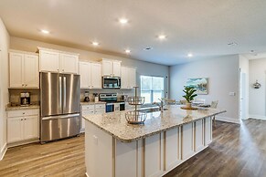 Gulf Breeze Home Rental: 8 Mi to Pensacola Beach!