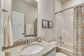 Gulf Breeze Home Rental: 8 Mi to Pensacola Beach!