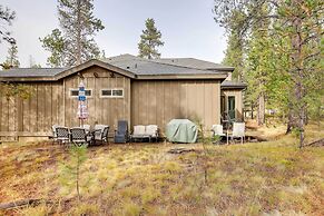 Private Pool & Hot Tub: Sunriver Retreat!