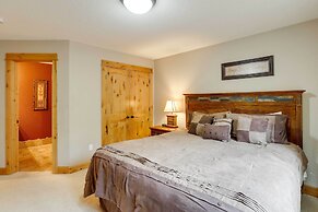 Private Pool & Hot Tub: Sunriver Retreat!