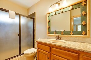 Private Pool & Hot Tub: Sunriver Retreat!