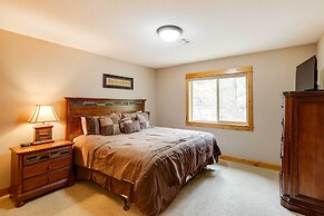 Private Pool & Hot Tub: Sunriver Retreat!