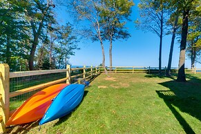 Idyllic Montross Vacation Rental Home w/ Views