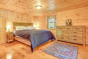 Scenic Franconia Cabin ~ 6 Mi to Cannon Mountain!