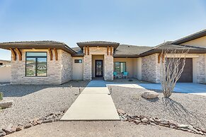 Luxurious Desert Oasis: Fireplace & Private Pool!