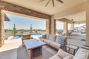 Luxurious Desert Oasis: Fireplace & Private Pool!