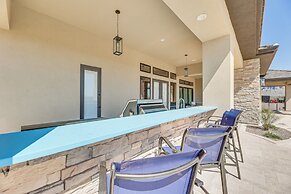 Luxurious Desert Oasis: Fireplace & Private Pool!