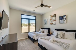 Luxurious Desert Oasis: Fireplace & Private Pool!