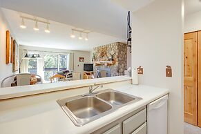 Cozy Condo w/ Balcony - Near Big Sky Resort!