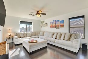 Luxe Family Home w/ Pool, 13 Mi to Dtwn Phoenix!