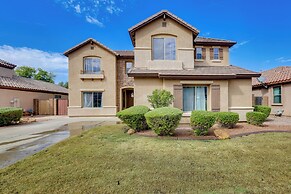 Luxe Family Home w/ Pool, 13 Mi to Dtwn Phoenix!