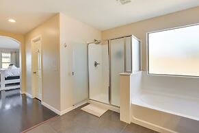 Luxe Family Home w/ Pool, 13 Mi to Dtwn Phoenix!