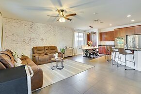 Luxe Family Home w/ Pool, 13 Mi to Dtwn Phoenix!