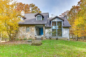 Lakefront Maryland Home - Deck, Grill & Pool Table