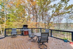 Lakefront Maryland Home - Deck, Grill & Pool Table