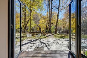 Secluded Bryson City Tiny Cabin Near River Access!