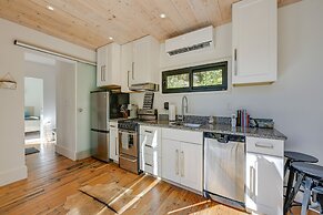 Secluded Bryson City Tiny Cabin Near River Access!