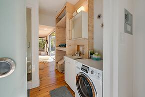 Secluded Bryson City Tiny Cabin Near River Access!