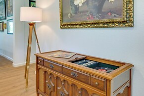 Chic Johnson City Home w/ Yard & Fire Pit!