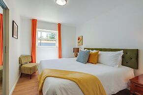 Chic Johnson City Home w/ Yard & Fire Pit!