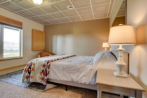 Spacious Canyon Ferry Lake House With Bar & Views!