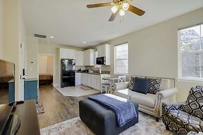Desirable Reno Apartment: 15 Mi to Ski Slopes!