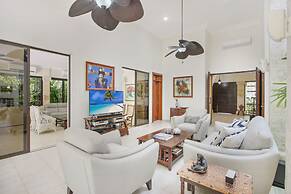 4-BR Pool Villa - Garden & Beach Access