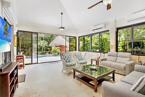 4-BR Pool Villa - Garden & Beach Access