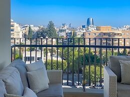 Phaedrus Living: Erato Luxury Penthouse