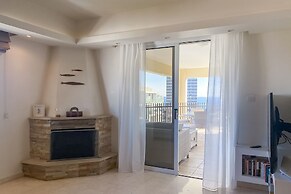 Phaedrus Living: Erato Luxury Penthouse