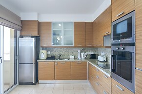 Phaedrus Living: Erato Luxury Penthouse