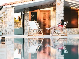 Villa Bala - Seaside Luxury Villa!