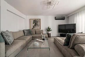 Villa Bala - Seaside Luxury Villa!