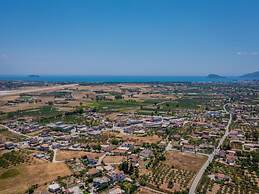 Matina's Family House With Your Private Jacuzzi!