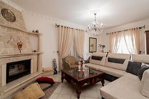 Matina's Family House With Your Private Jacuzzi!