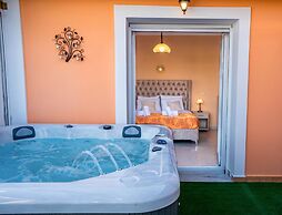 Matina's Family House With Your Private Jacuzzi!