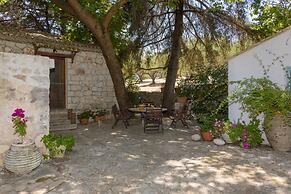 Jianni's Villa - Stone Villa in the Greenery!!