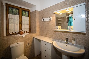 Jianni's Villa - Stone Villa in the Greenery!!