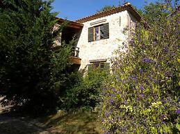 Jianni's Villa - Stone Villa in the Greenery!!