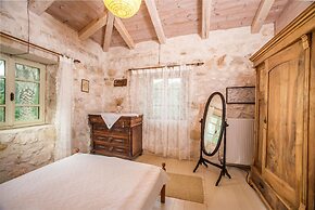 Jianni's Villa - Stone Villa in the Greenery!!