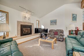 Evans Mountain Lodge