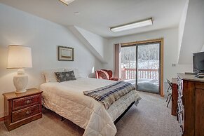 Evans Mountain Lodge