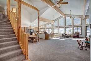 Evans Mountain Lodge