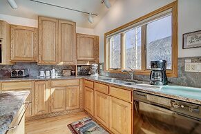 Evans Mountain Lodge