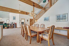 Evans Mountain Lodge