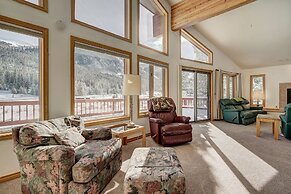 Evans Mountain Lodge