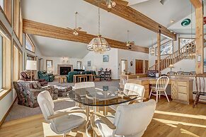 Evans Mountain Lodge