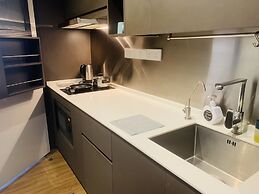 Ceylonz Suites by Roomy