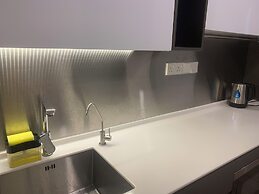 Ceylonz Suites by Roomy